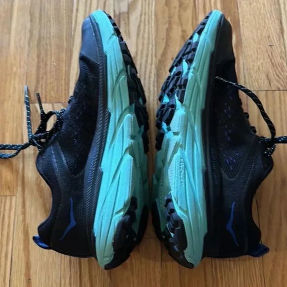 Hoka One One shoes sz 8B Challenger Atr 6 GTX never worn running only walking - Picture 4 of 6